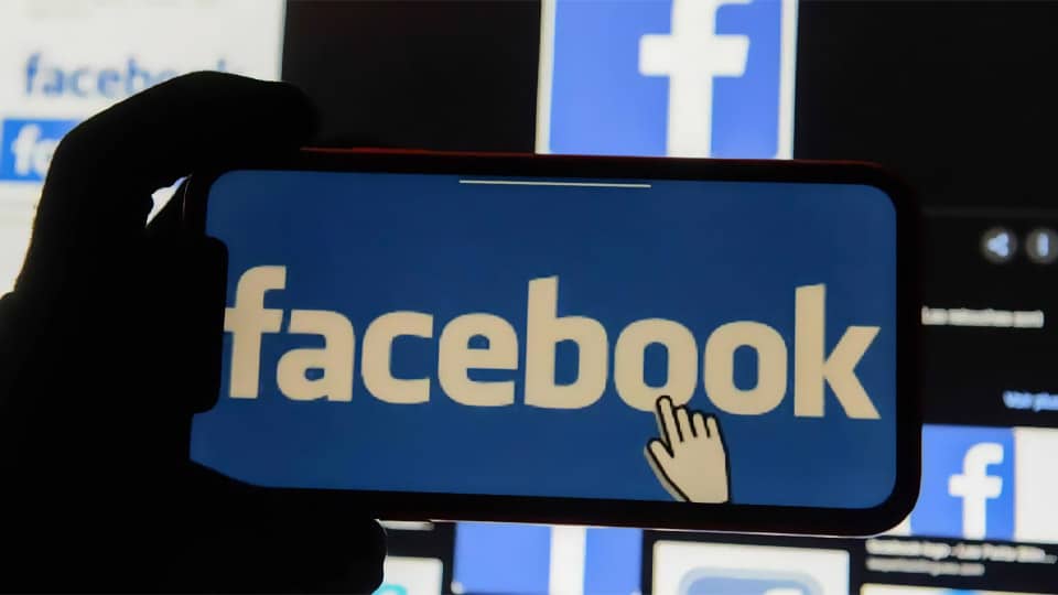 يدفع فيسبوك لصانعي المحتوى ملايين الدولارات